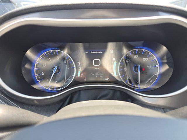 new 2025 Chrysler Pacifica car, priced at $39,348