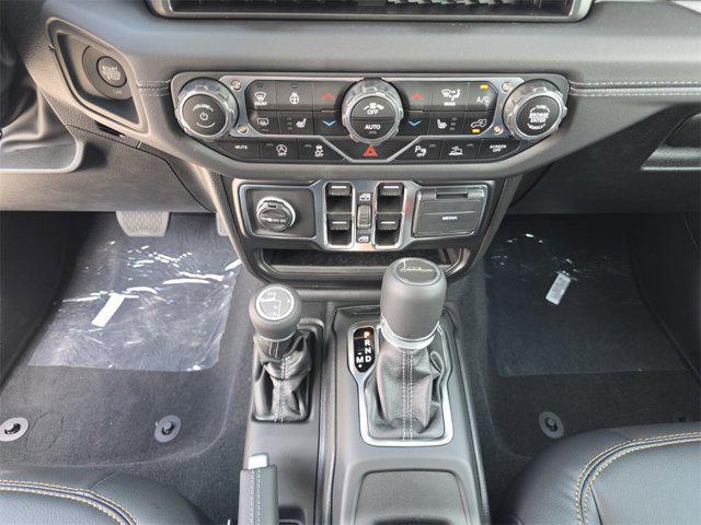 new 2025 Jeep Gladiator car, priced at $46,922
