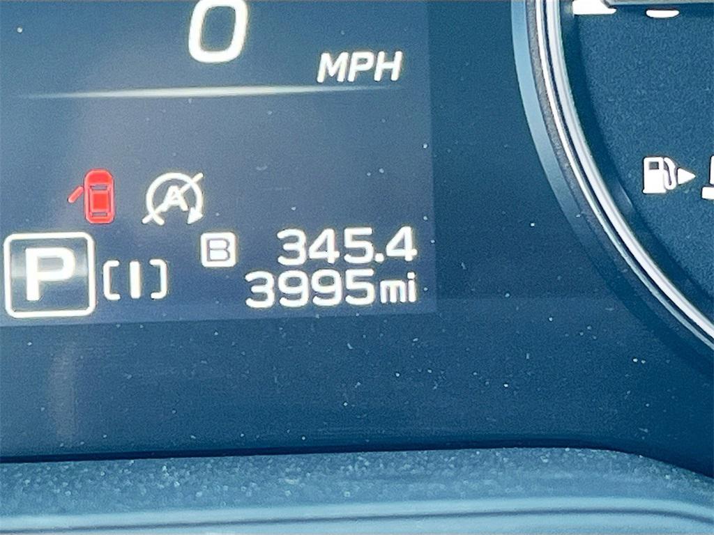 used 2025 Subaru Crosstrek car, priced at $27,600