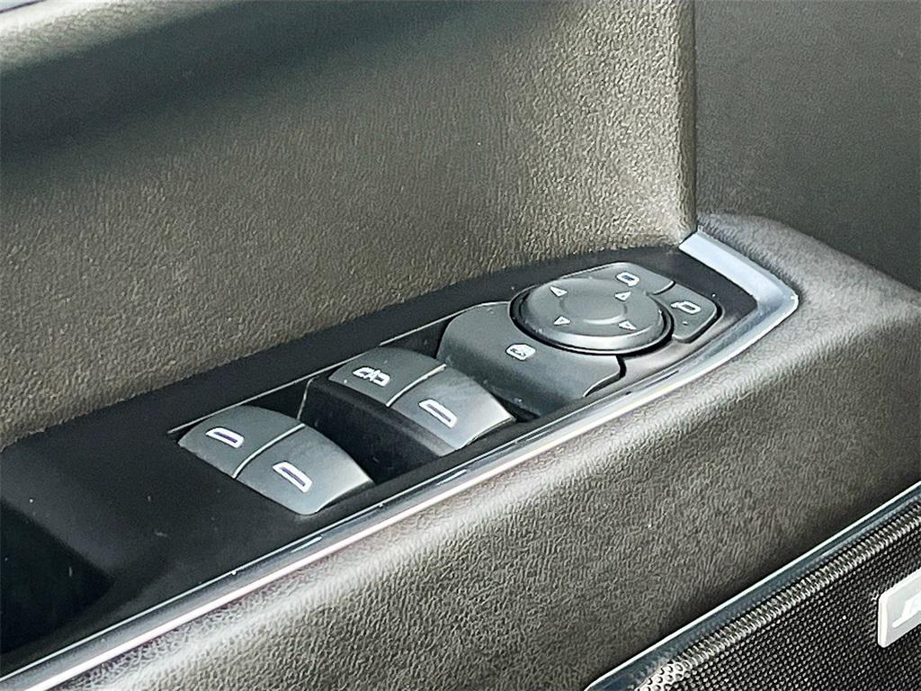 used 2022 Chevrolet Silverado 1500 car, priced at $35,900