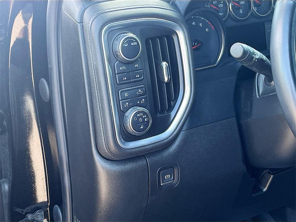 used 2022 Chevrolet Silverado 1500 car, priced at $37,600