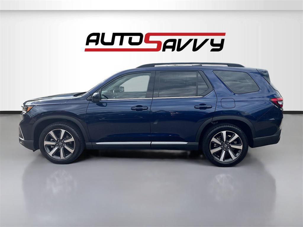 used 2025 Honda Pilot car, priced at $40,900