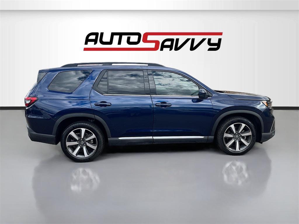 used 2025 Honda Pilot car, priced at $40,900