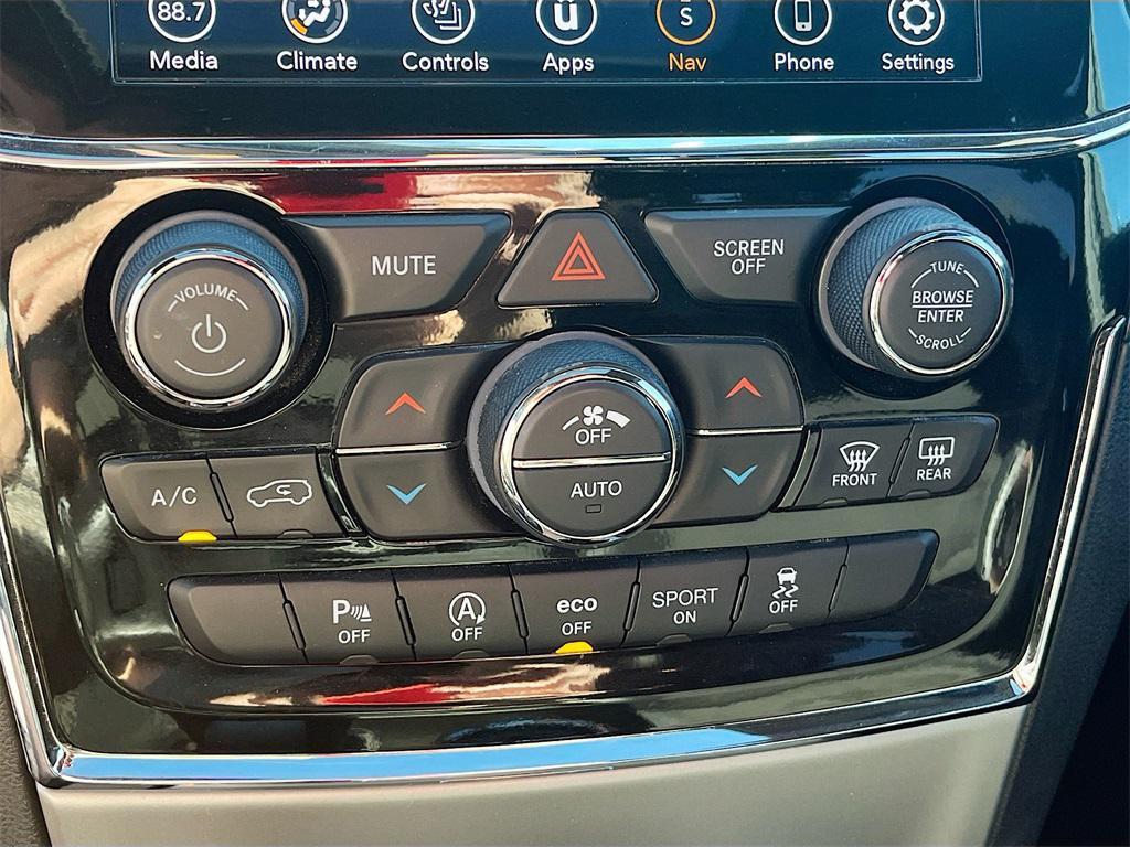 used 2021 Jeep Grand Cherokee car, priced at $22,500