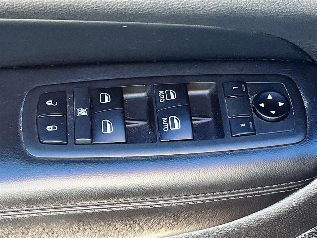 used 2021 Jeep Grand Cherokee car, priced at $22,500