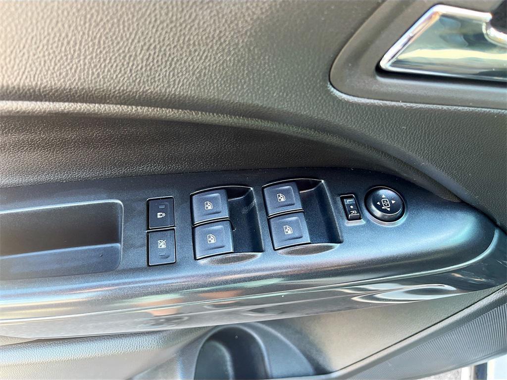 used 2022 GMC Canyon car, priced at $30,000