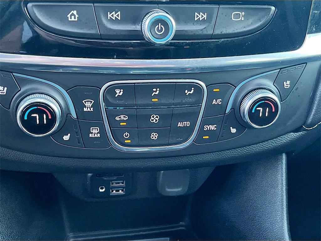 used 2020 Chevrolet Traverse car, priced at $28,800