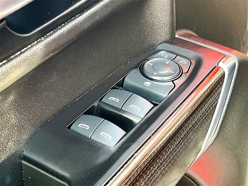 used 2021 Chevrolet Silverado 1500 car, priced at $32,900