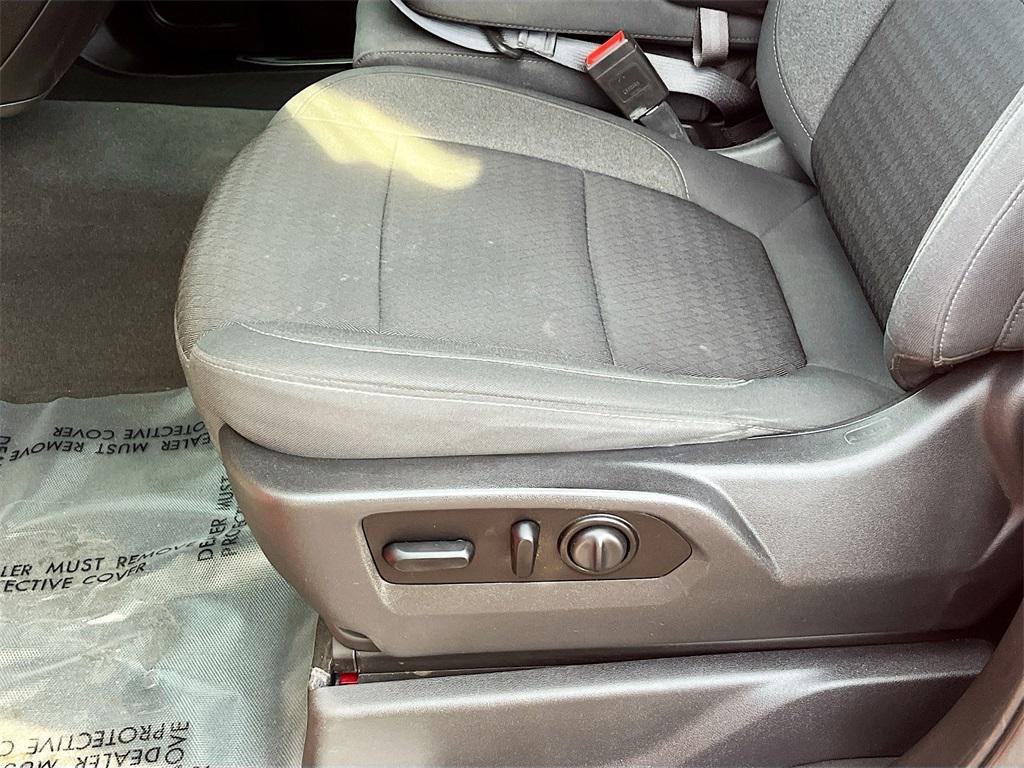 used 2021 Chevrolet Silverado 1500 car, priced at $32,900