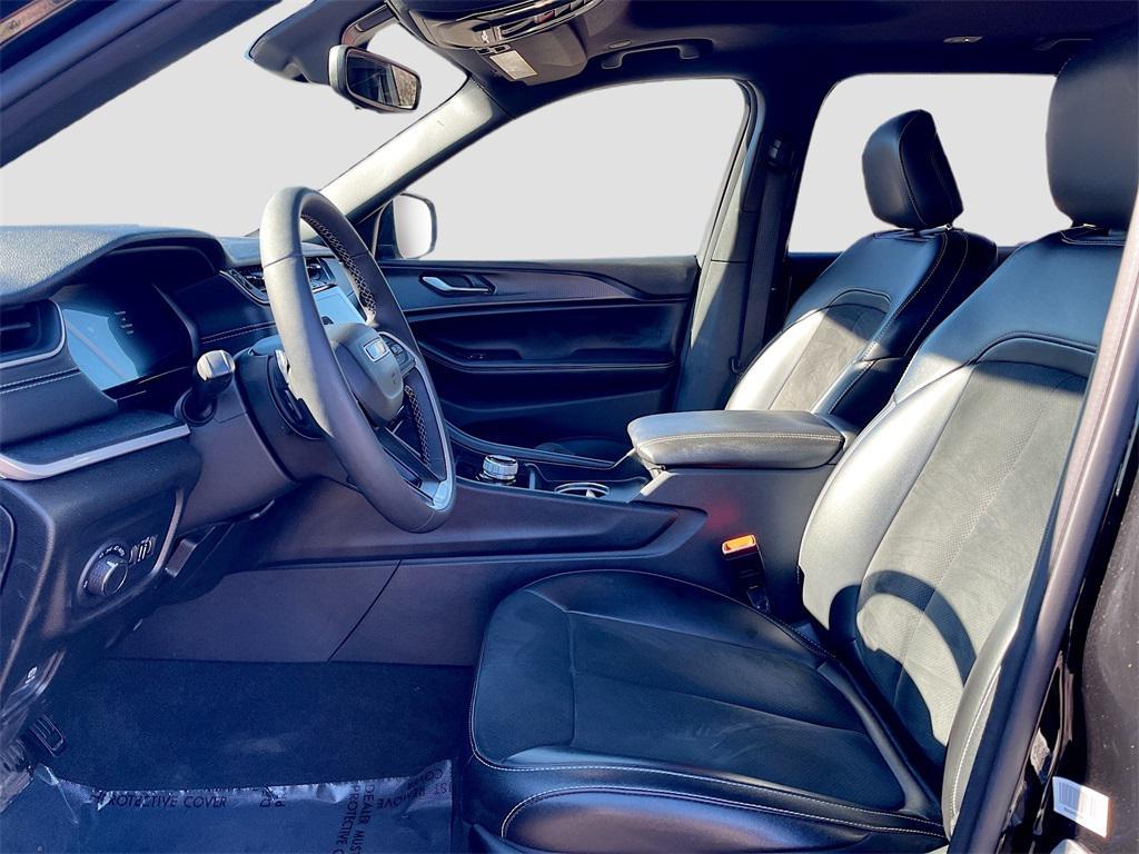 used 2024 Jeep Grand Cherokee L car, priced at $31,600