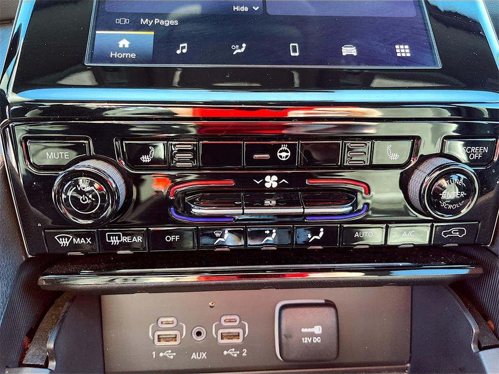 used 2024 Jeep Grand Cherokee L car, priced at $31,600