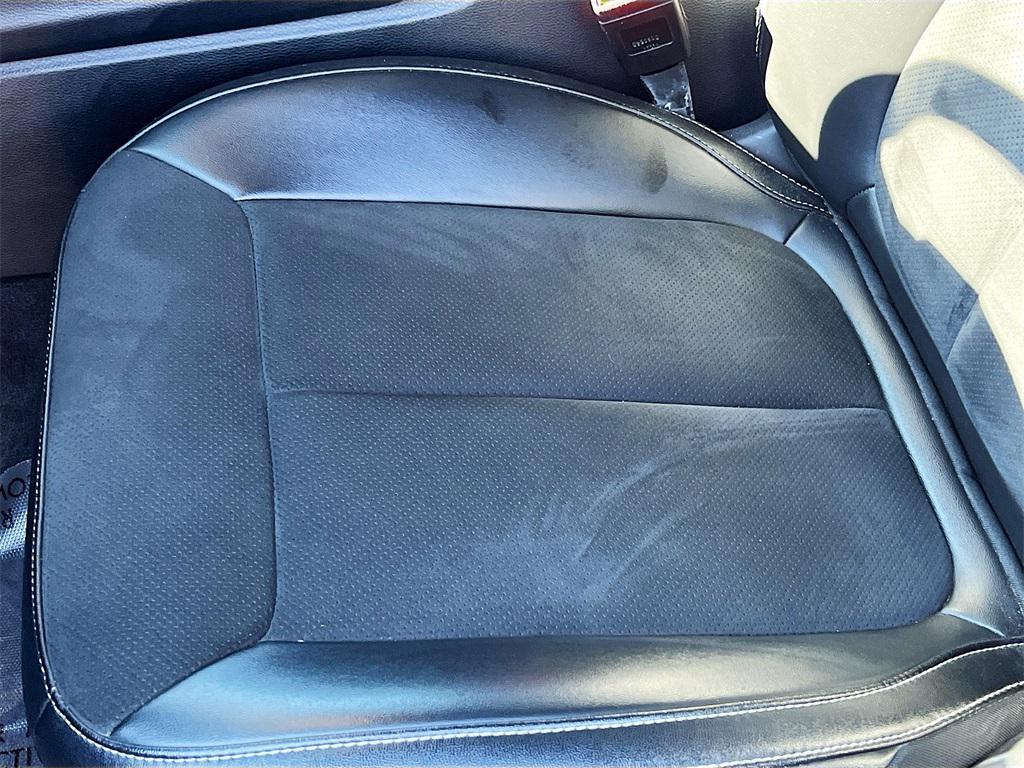 used 2024 Jeep Grand Cherokee L car, priced at $31,600