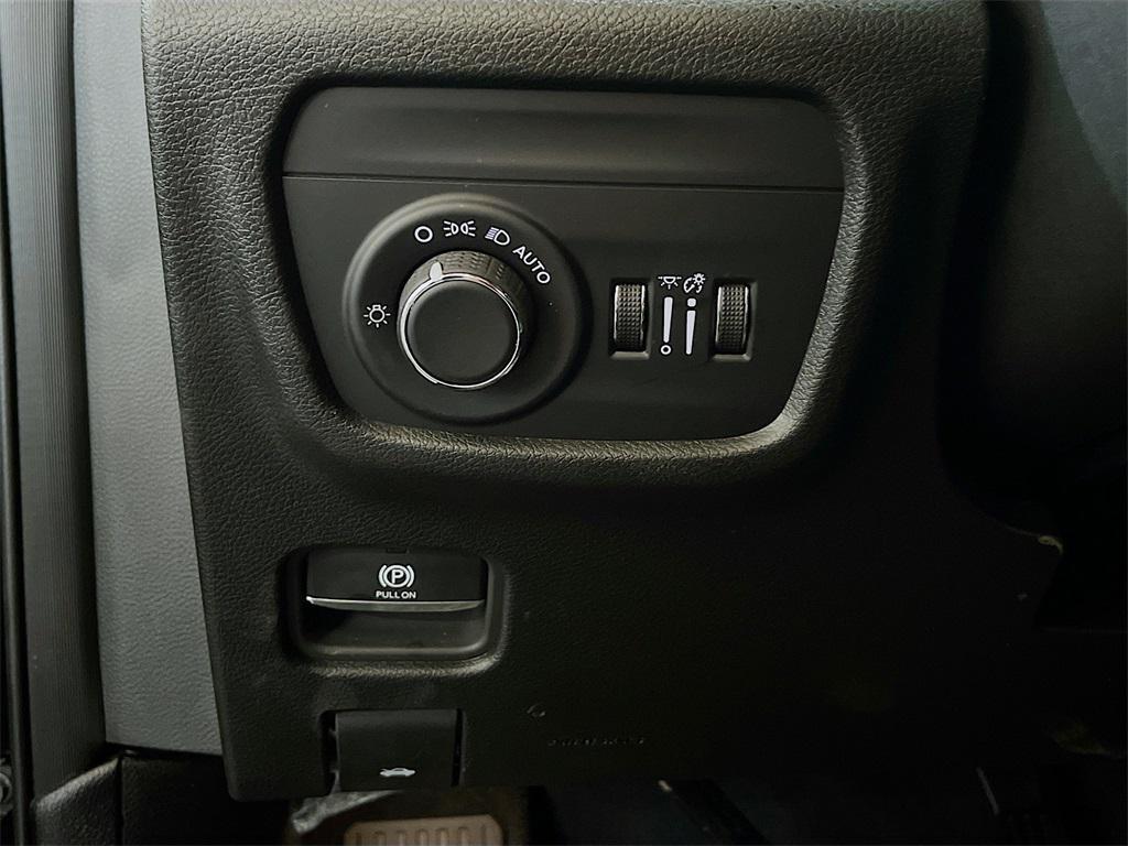 used 2024 Jeep Grand Cherokee L car, priced at $31,600