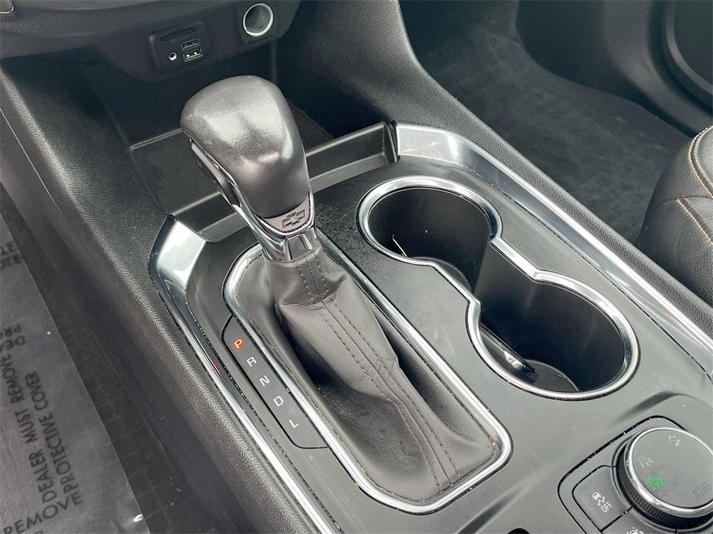 used 2021 Chevrolet Traverse car, priced at $28,500