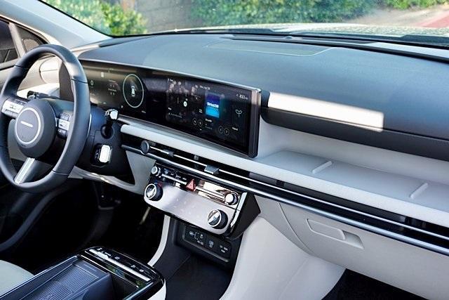 new 2025 Hyundai TUCSON Hybrid car, priced at $37,320