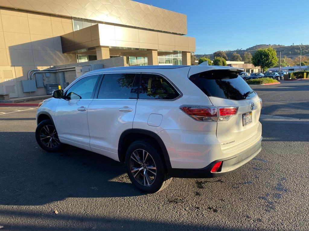 used 2016 Toyota Highlander car, priced at $23,381