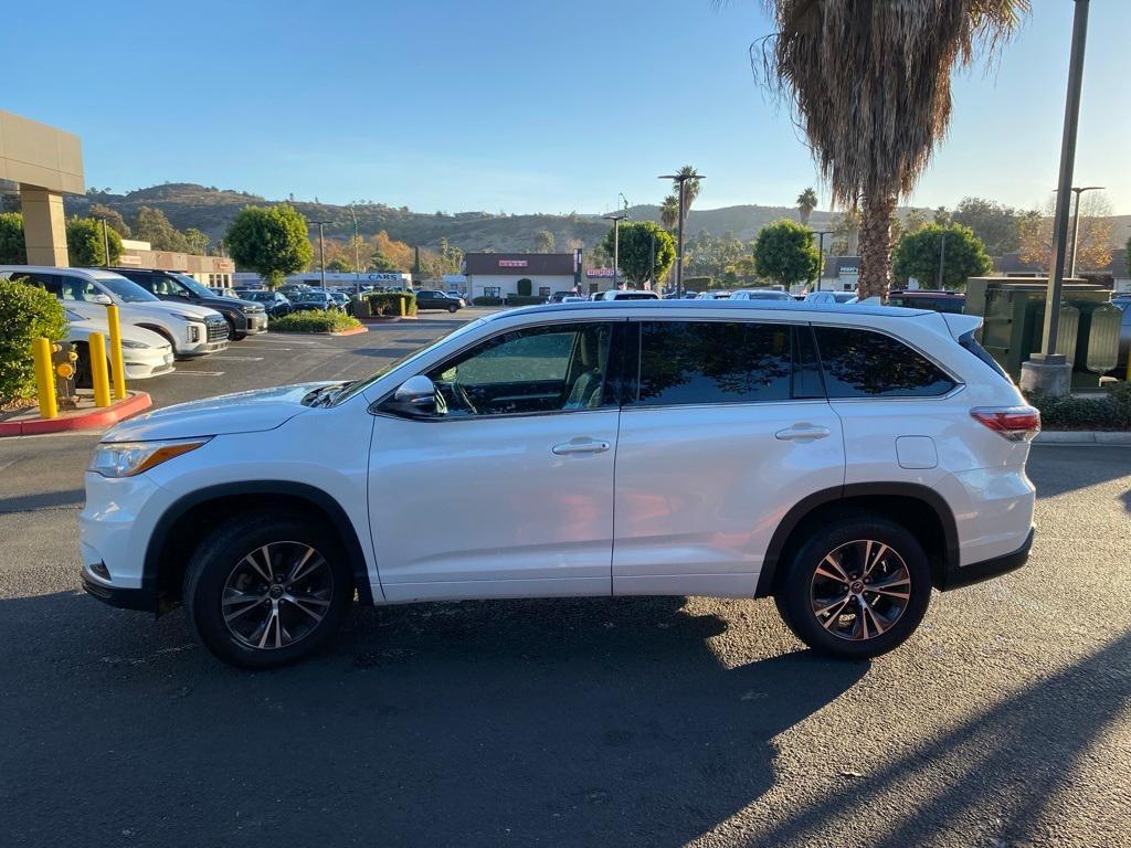 used 2016 Toyota Highlander car, priced at $23,381