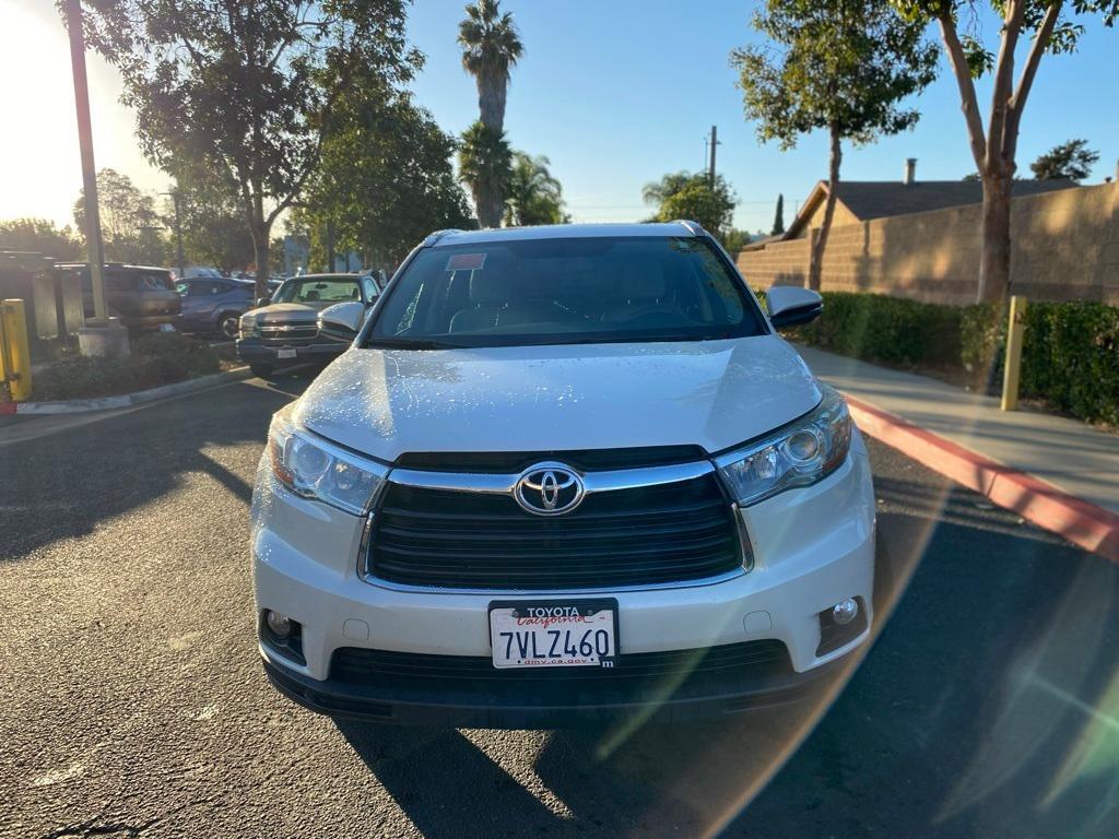 used 2016 Toyota Highlander car, priced at $23,381