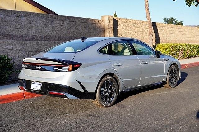 new 2024 Hyundai Sonata car, priced at $25,190