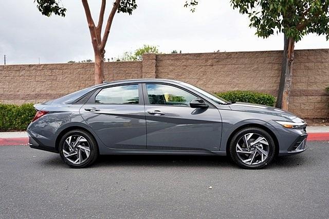new 2025 Hyundai Elantra car, priced at $25,040