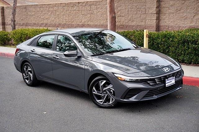 new 2025 Hyundai Elantra car, priced at $25,040