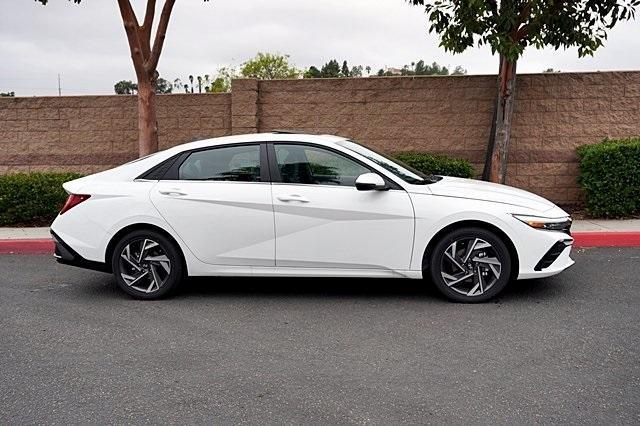 new 2025 Hyundai ELANTRA HEV car, priced at $30,804