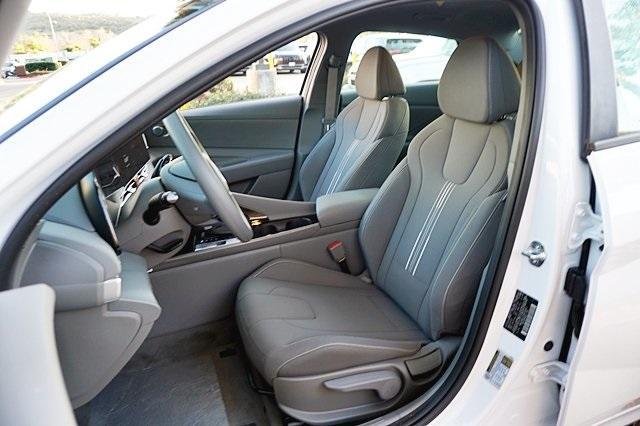 new 2024 Hyundai Elantra HEV car, priced at $28,205
