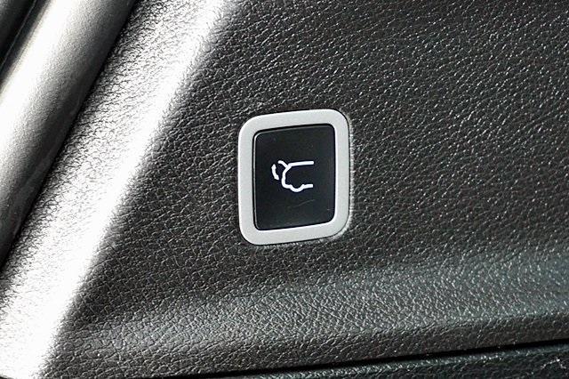 used 2020 Chrysler Pacifica car, priced at $22,653