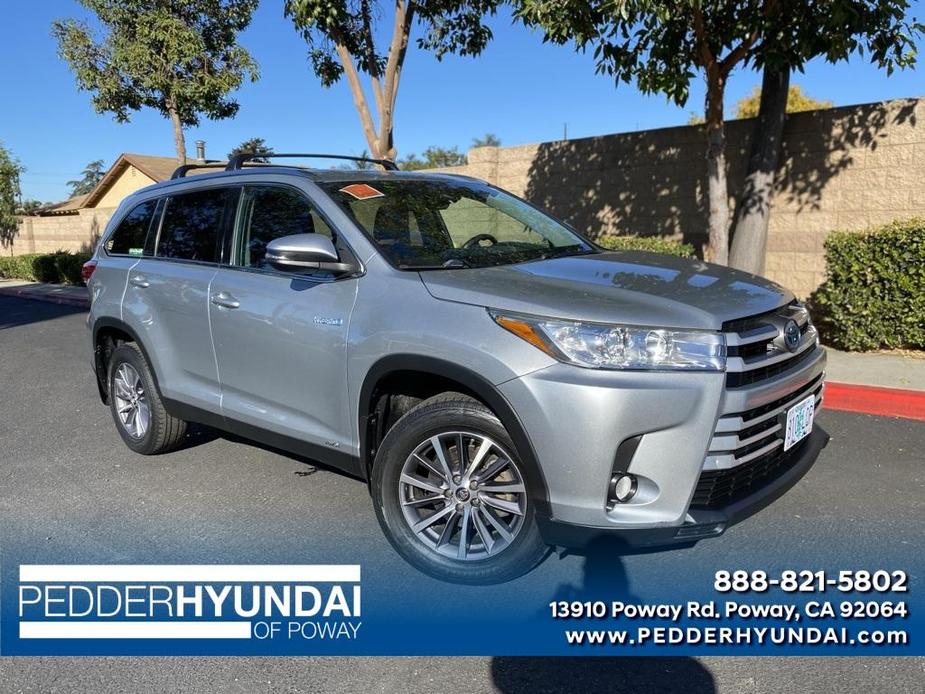 used 2019 Toyota Highlander Hybrid car, priced at $31,995