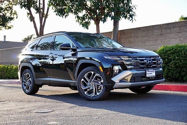 new 2025 Hyundai TUCSON Hybrid car, priced at $42,023