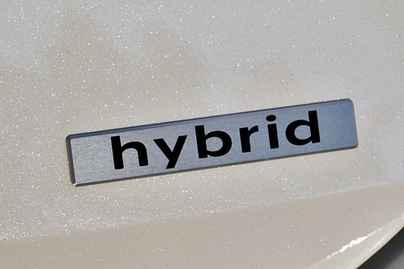 new 2025 Hyundai ELANTRA HEV car, priced at $29,156