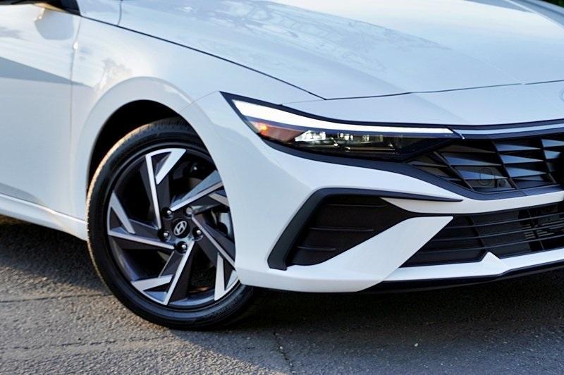 new 2025 Hyundai ELANTRA HEV car, priced at $29,156