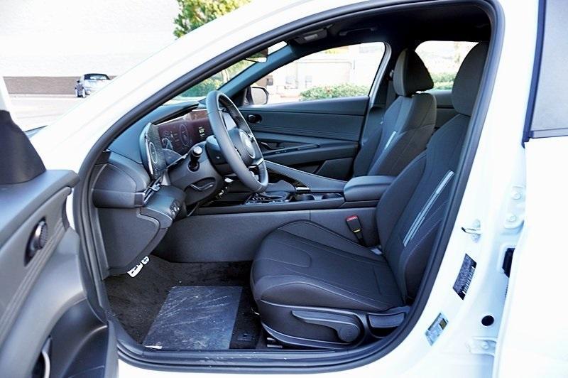 new 2025 Hyundai ELANTRA HEV car, priced at $29,156