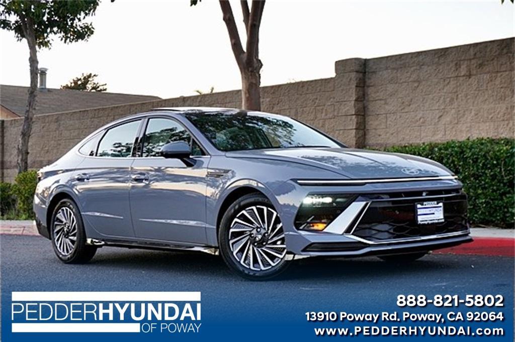 new 2025 Hyundai Sonata Hybrid car, priced at $38,649