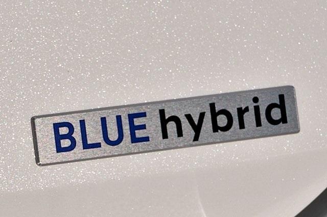 new 2025 Hyundai ELANTRA HEV car, priced at $27,110