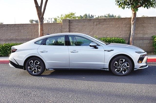 new 2024 Hyundai Sonata car, priced at $29,190