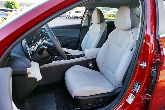 new 2025 Hyundai ELANTRA HEV car, priced at $30,977