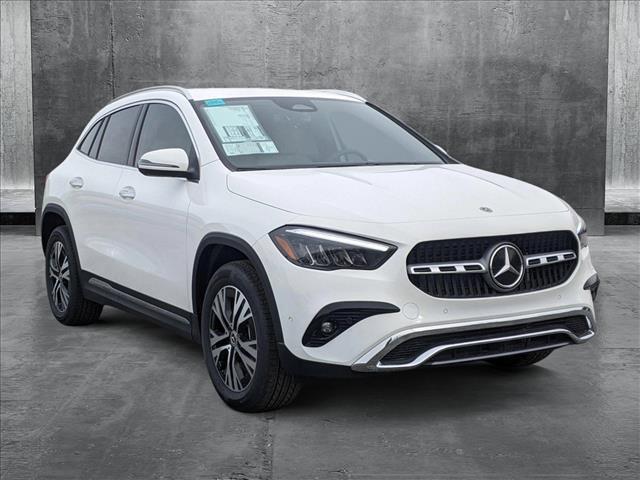 new 2025 Mercedes-Benz GLA 250 car, priced at $47,295