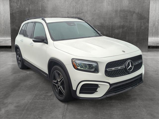 new 2024 Mercedes-Benz GLB 250 car, priced at $51,895