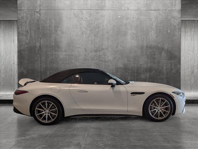 new 2023 Mercedes-Benz AMG SL 43 car, priced at $117,935
