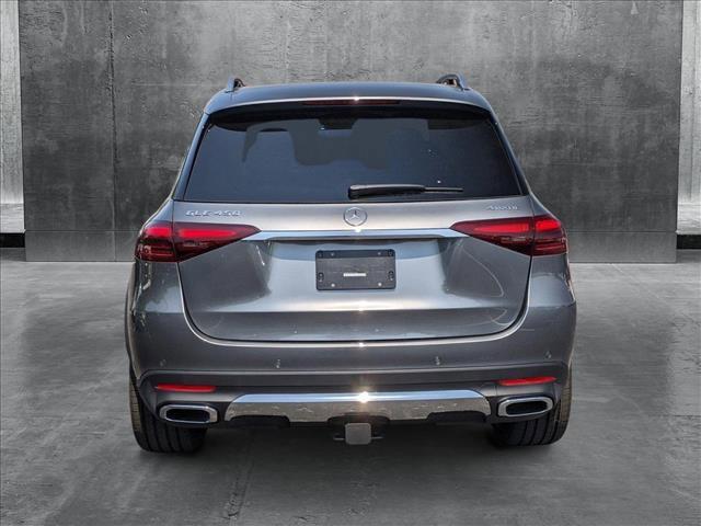 new 2025 Mercedes-Benz GLE 450 car, priced at $77,095