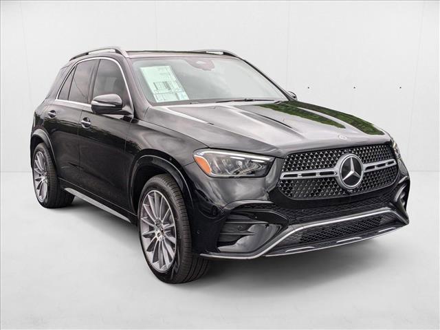 new 2025 Mercedes-Benz GLE 450 car, priced at $83,005