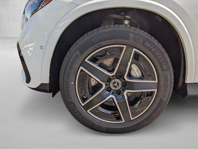new 2026 Mercedes-Benz GLC 300 car, priced at $61,165