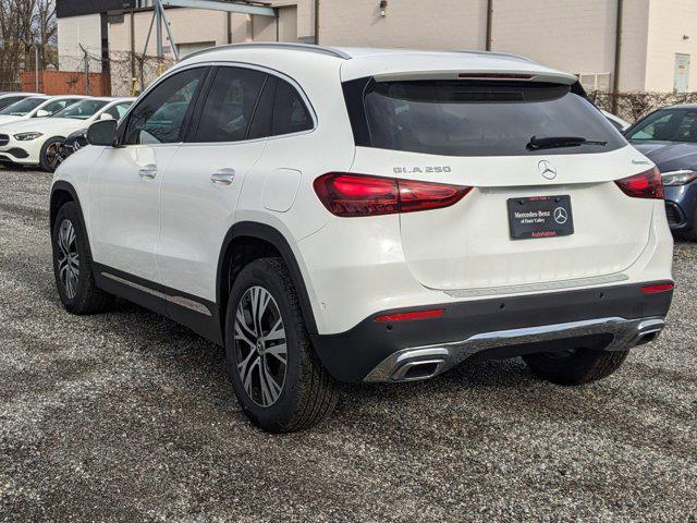 new 2025 Mercedes-Benz GLA 250 car, priced at $47,295