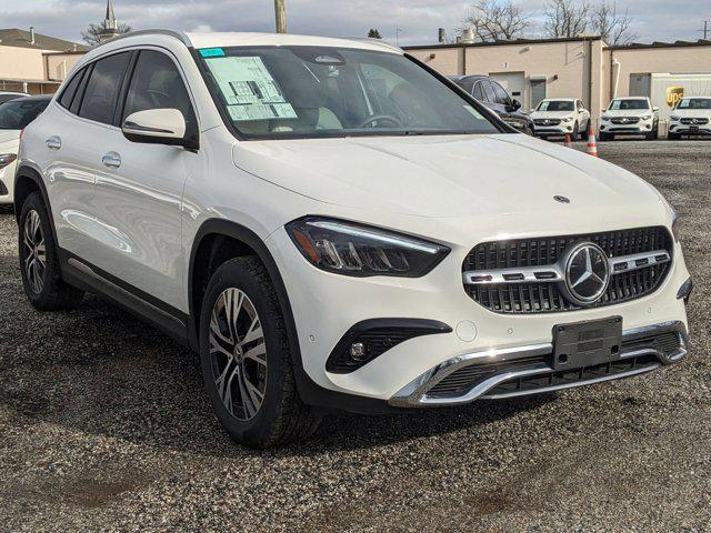 new 2025 Mercedes-Benz GLA 250 car, priced at $47,295