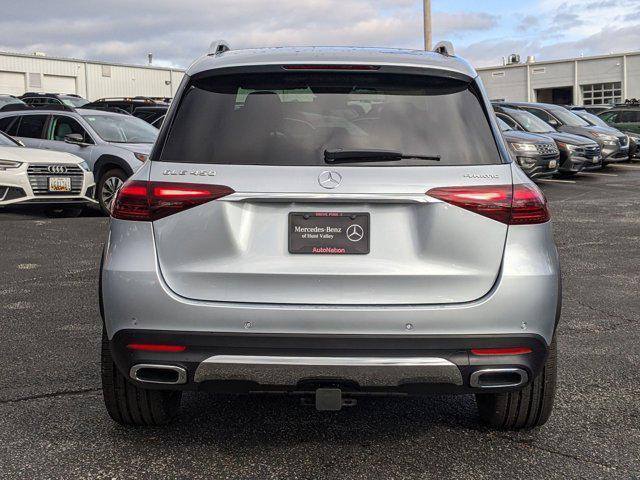 new 2025 Mercedes-Benz GLE 450 car, priced at $75,795