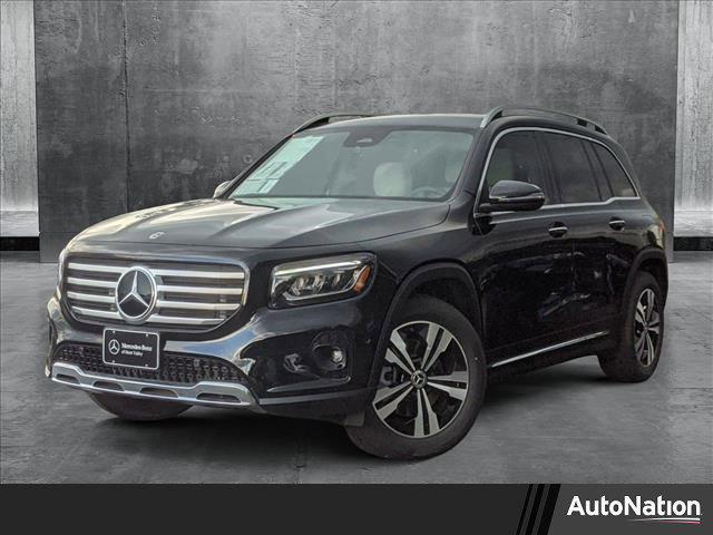 new 2025 Mercedes-Benz GLB 250 car, priced at $53,045