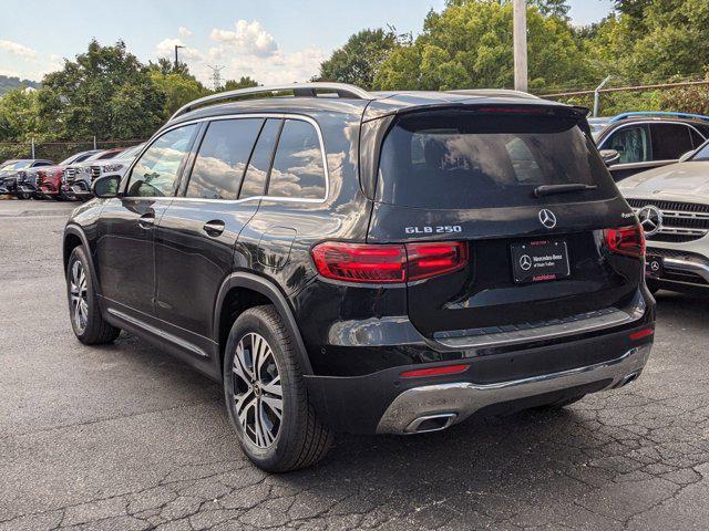 new 2025 Mercedes-Benz GLB 250 car, priced at $51,095