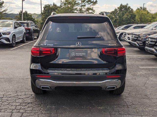 new 2025 Mercedes-Benz GLB 250 car, priced at $51,095