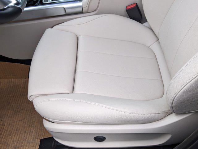 new 2025 Mercedes-Benz GLB 250 car, priced at $49,595